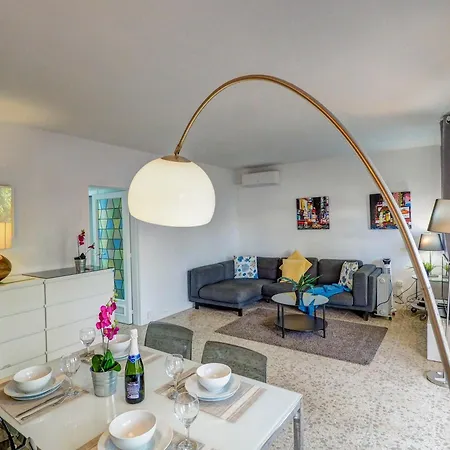 Vinyet Tranquility By Hello Homes