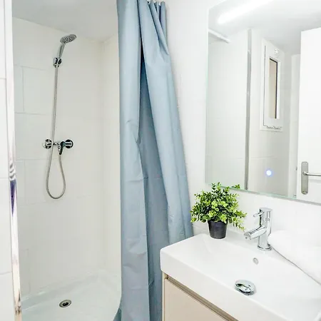 Vinyet Tranquility By Hello Homes *
